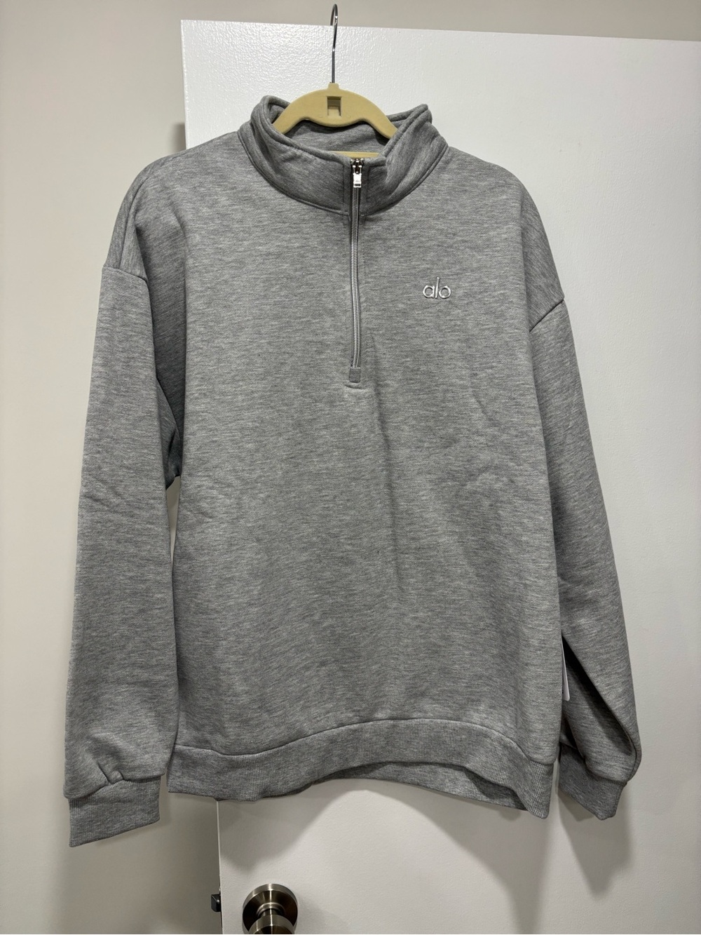 Alo Accolade Men’s Grey Half-Zip Pullover Sweatshirt